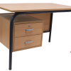 Mobiliario Escolar Torrevieja: Mesa de profesor escolar con tablero de madera, estructura metálica negra curvas y cajonera lateral de dos cajones con llave en Torrevieja.