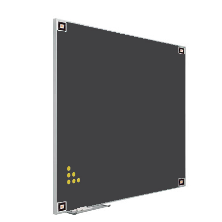 Mobiliario Escolar Novelda: Pizarra escolar de pared con superficie negra para tiza, marco de aluminio anodizado y bandeja portatizas integrada para centros educativos y academias en Novelda.