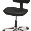 Mobiliario Escolar Los Alcázares: Silla de trabajo giratoria ergonómica sin brazos, tapizada en negro con base cromada de cinco radios y ruedas, para centros educativos en Los Alcázares.