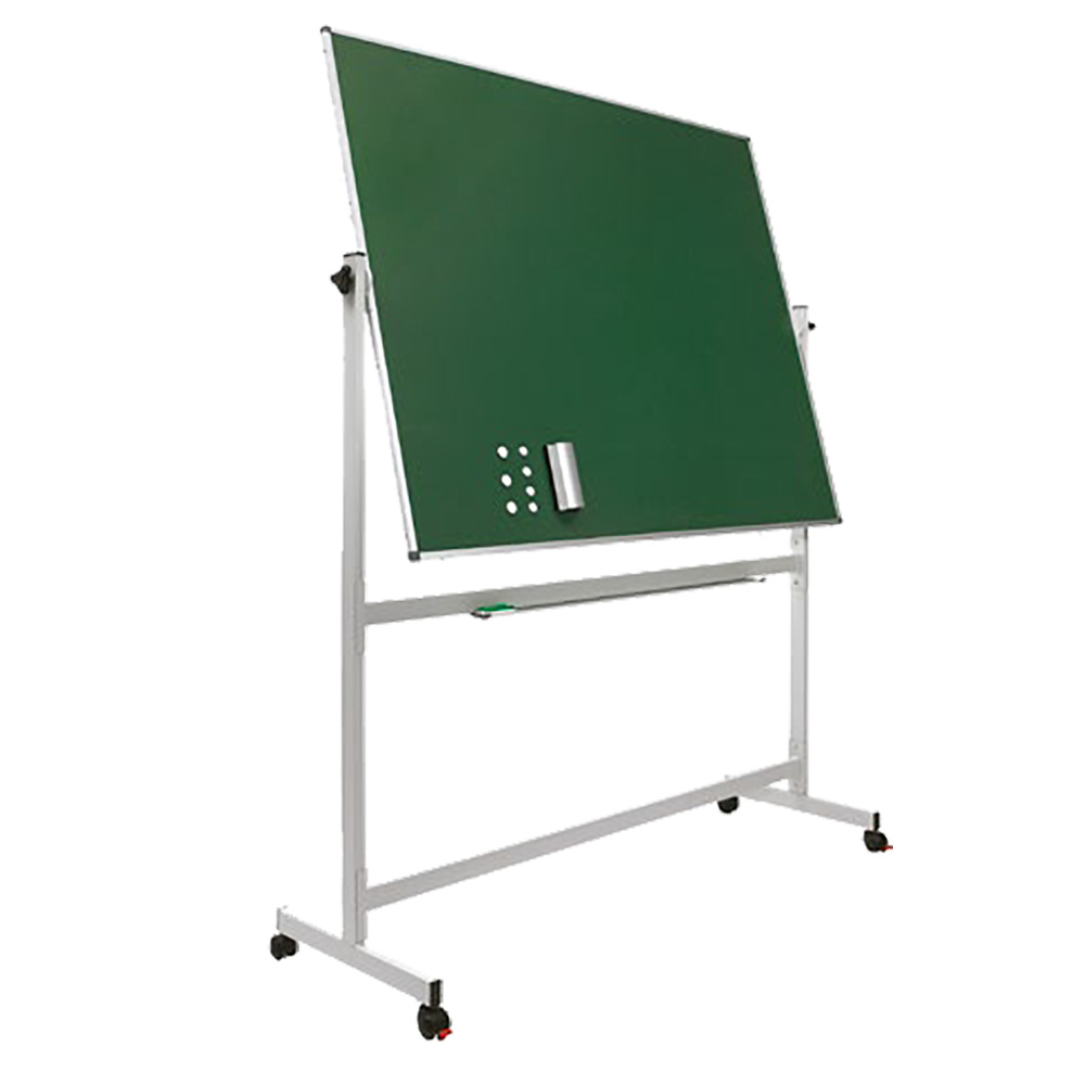 Mobiliario Escolar Elda: Pizarra escolar verde móvil de gran formato con soporte metálico blanco, ruedas con freno y bandeja para tizas para colegios en Elda.